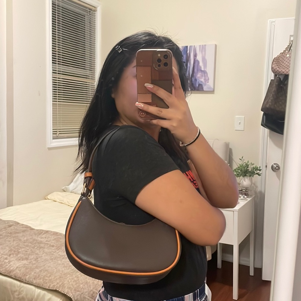 Shoulder bag